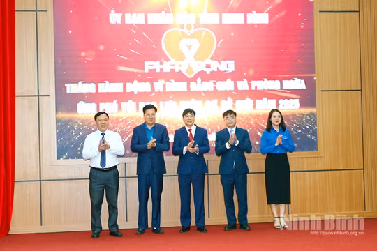 Ninh Bình: Đẩy mạnh giải pháp bảo vệ phụ nữ và trẻ em trên môi trường số