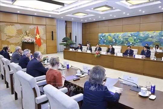Chủ tịch Quốc hội Trần Thanh Mẫn tiếp Đoàn đại biểu Đảng Dân chủ Xã hội Đức