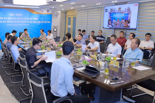 Petrolimex tổ chức Hội nghị phổ biến quy định pháp luật về bảo vệ môi trường và hướng dẫn Quy chế bảo vệ môi trường