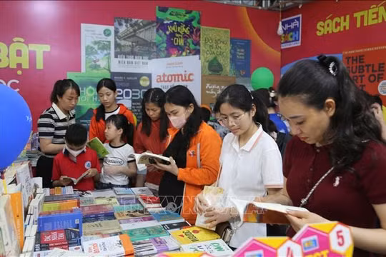 Hải Phòng lần đầu tiên tổ chức Đường sách giữa lòng thành phố