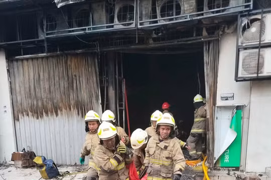 Cháy lớn tại tòa nhà ở thủ đô Indonesia, ít nhất 13 người thiệt mạng