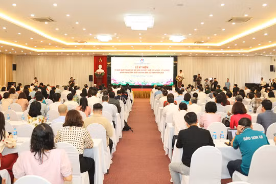 Tôn vinh truyền thống vẻ vang của Hội Nhà báo Việt Nam trong 75 năm xây dựng và phát triển