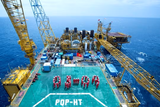 Chào mừng Đại hội đại biểu Đảng bộ Petrovietnam lần thứ IV, nhiệm kỳ 2025-2030: Petrovietnam và 5 chữ "An" Bài 2: Khẳng định vị trí tuyến đầu trong đảm bảo an ninh kinh tế đất nước