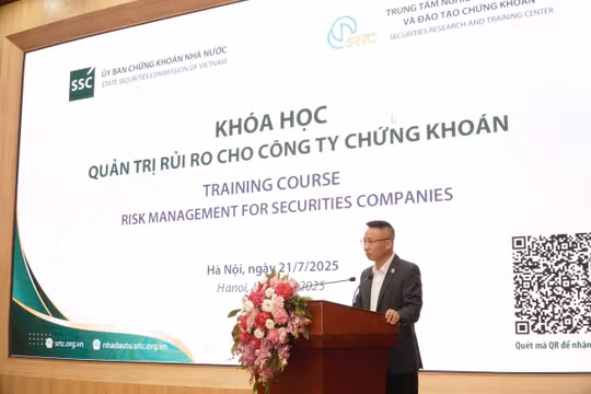 VN-Index lên cao nhất 3 năm, chuyên gia cảnh báo: Quản trị rủi ro là 'tuyến phòng thủ sống còn'