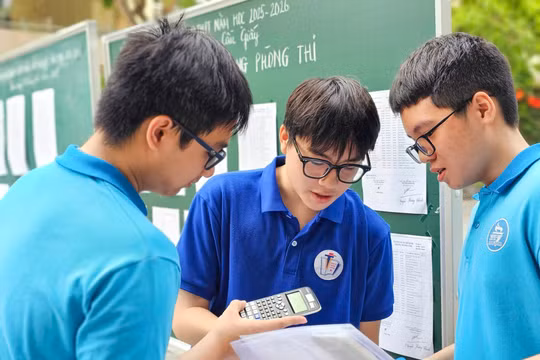 Kỳ thi vào lớp 10 THPT: Thí sinh nói gì trước khi vào thi môn Toán