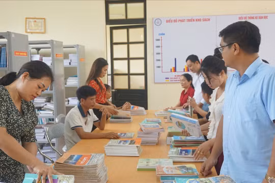 Lào Cai: Huy động nghệ nhân, nghệ sĩ, vận động viên tham gia hoạt động giáo dục