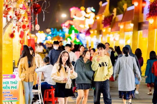 Ra quân năm mới, “vũ trụ Vin” đại thắng đón hơn 11 triệu lượt khách trong 6 ngày