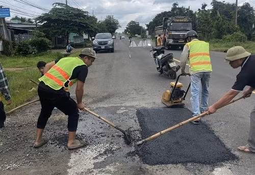 Bình Phước: Tìm nhà thầu sửa chữa hư hỏng nền, mặt đường tuyến ĐT.759