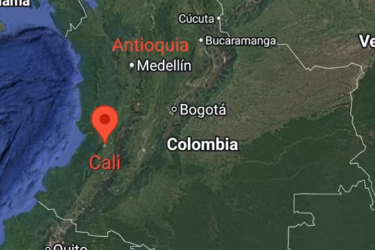 Đánh bom ở trường quân sự Colombia, hơn 40 người thương vong