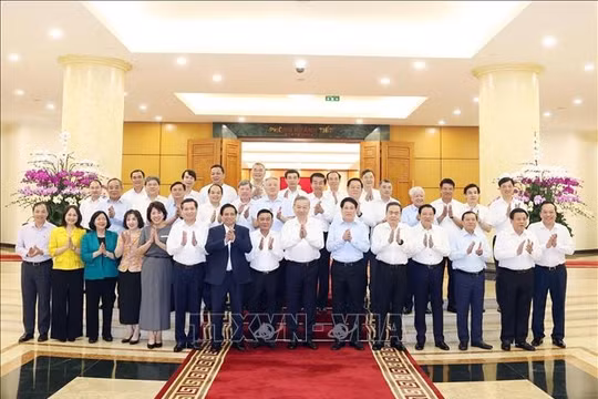 Tổng Bí thư chủ trì cuộc làm việc của Bộ Chính trị với Ban Thường vụ Đảng ủy các cơ quan Đảng Trung ương