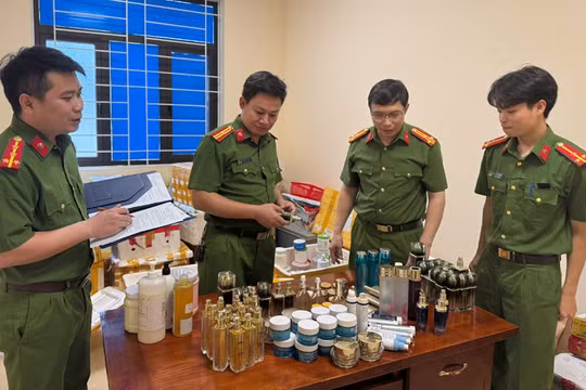 Thanh Hóa: Triệt phá cơ sở sản xuất, buôn bán số lượng lớn mỹ phẩm giả