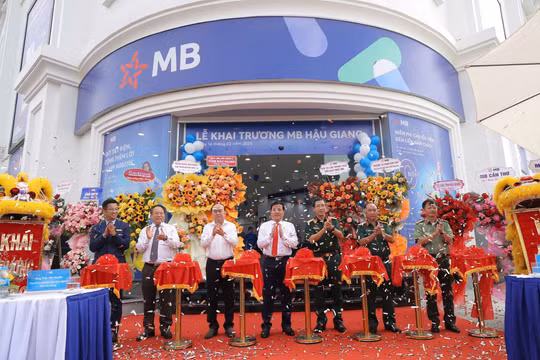 Khai trương MB Hậu Giang, thêm bước tiến chiến lược trong hệ sinh thái tài chính khu vực miền Tây 
