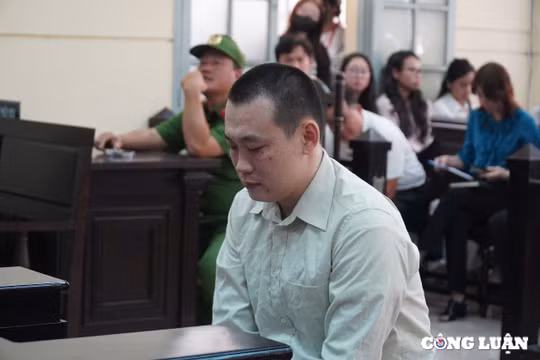 Tài xế đánh người trước Bệnh viện Từ Dũ lĩnh 1 năm tù