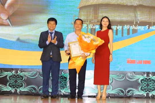 Lễ trao giải Giải Báo chí Tây Nguyên lần II - 2025: Tôn vinh những tác phẩm đậm chất nhân văn và mang hơi thở Tây Nguyên
