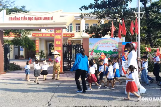 Tiếng trống khai trường vang vọng trên đảo tiền tiêu