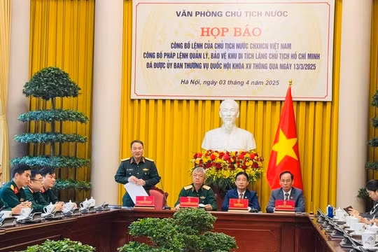 Công bố Lệnh của Chủ tịch nước về Pháp lệnh Quản lý, bảo vệ Khu di tích Lăng Chủ tịch Hồ Chí Minh