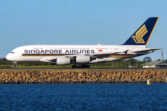 Người đàn ông 73 tuổi nhận án tù vì sàm sỡ 4 tiếp viên hàng không Singapore