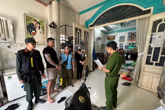 Đánh con 2 tuổi nhập viện khi giải quyết mâu thuẫn với bố