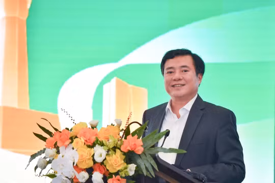 Hội chợ Mùa Thu 2025: 6 'cái nhất', chiếu phim Mưa Đỏ miễn phí