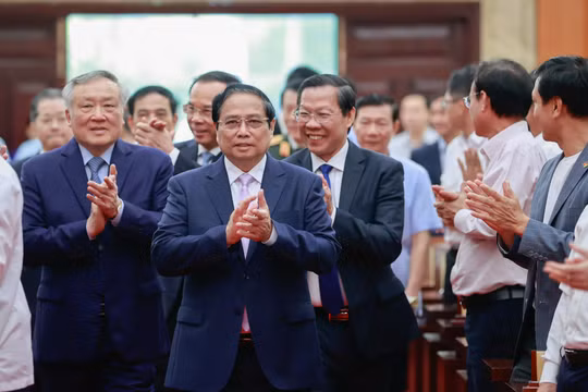 Việt Nam hóa các tinh hoa của thế giới trong xây dựng trung tâm tài chính khu vực và quốc tế