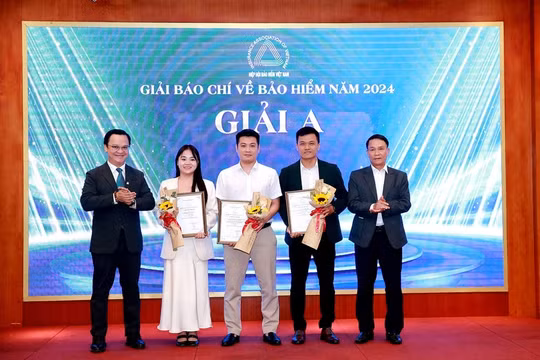 Trao giải báo chí về bảo hiểm 2024: Báo chí đồng hành cùng thị trường qua nhiều biến động