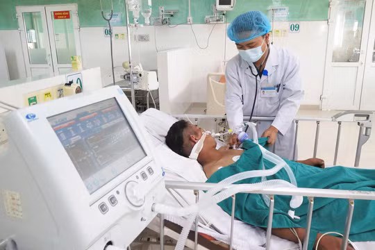Quảng Ngãi: Người đàn ông ngộ độc Botulinum do ăn cá muối chua