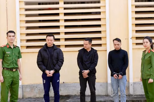Nhóm đối tượng cho vay nặng lãi bị khởi tố vì thu lợi bất chính hơn 3 tỷ đồng