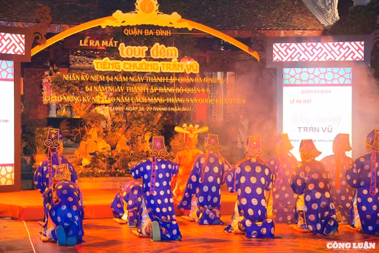 Chính thức ra mắt tour đêm 'Tiếng chuông Trấn Vũ'