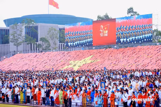 Tổ quốc thật đẹp!