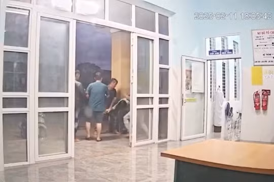 Tỉnh Gia Lai yêu cầu xử lý nghiêm vụ nữ phó trạm y tế bị nhóm người đàn ông đánh hội đồng