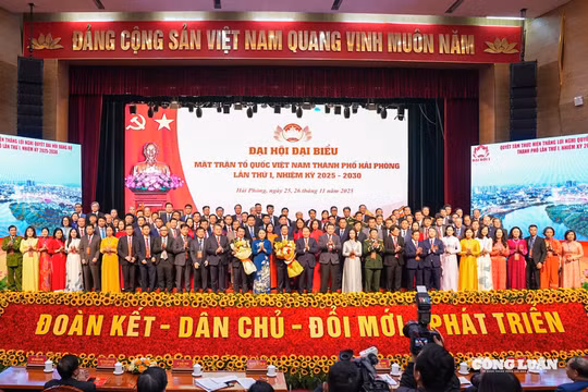 Ông Phạm Văn Lập tái cử giữ chức Chủ tịch Uỷ ban MTTQ Việt Nam TP Hải Phòng nhiệm kỳ 2025-2030
