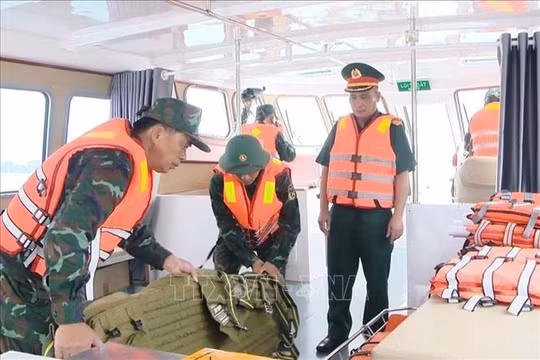Lực lượng vũ trang khẩn cấp sẵn sàng ứng phó bão số 11