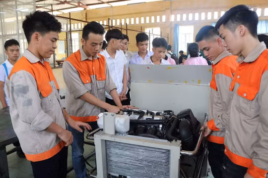 Hỗ trợ tạo, duy trì việc làm: Cho doanh nghiệp vay đến 10 tỷ đồng, người lao động đến 200 triệu đồng