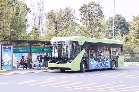 Hà Nội: Kỳ vọng cơ chế hấp dẫn để tháo gỡ vướng mắc cho việc xanh hoá xe buýt