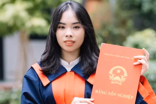 Thủ khoa vào lớp 10 Hà Nội: Cô bé dân tộc Tày, không học thêm, đỗ cùng lúc hai trường top đầu