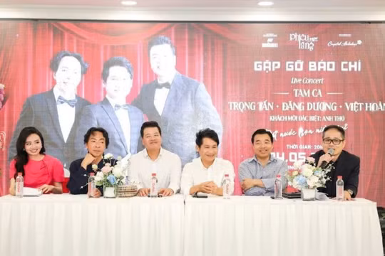 Tam ca nhạc đỏ kể chuyện ký ức trong liveshow 'Đất nước trọn niềm vui'