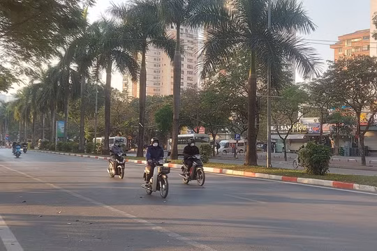 Dự báo thời tiết 2/4: Bắc Bộ hửng nắng, Nam Bộ có mưa trái mùa