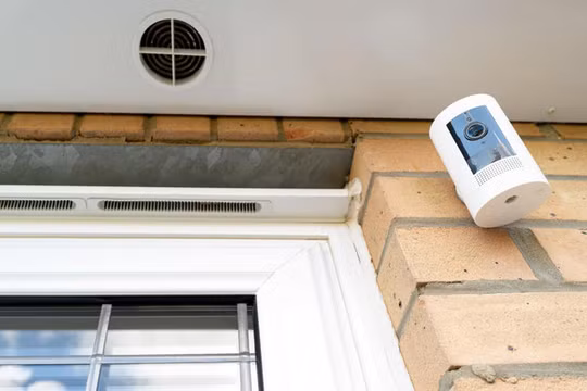 ‏Trộm xe thời công nghệ: Dùng thiết bị chặn WiFi để trộm ô tô tận sân nhà‏