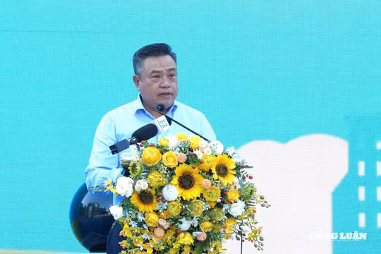 Chủ tịch Hà Nội: 'Mỗi người dân là một chiến sĩ môi trường'