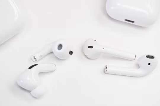 Apple sắp ra mắt AirPods tích hợp Camera hồng ngoại
