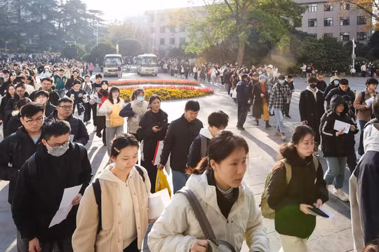 Công đoàn Trung Quốc cấm nhà tuyển dụng hỏi phụ nữ về hôn nhân và sinh con