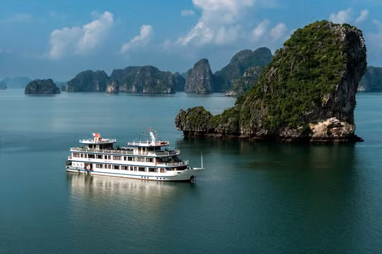 Quảng Ninh chưa cấp phép dịch vụ ăn uống trong hang động