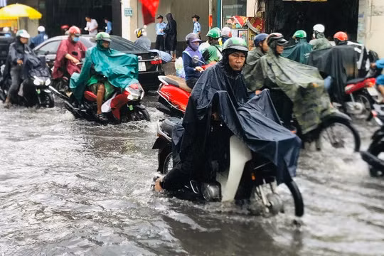 Xuất hiện đợt triều cường mới ở ven biển Đông Nam Bộ