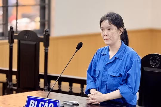Nhân viên ngân hàng dùng tiền vay vốn của khách để trả nợ cá nhân