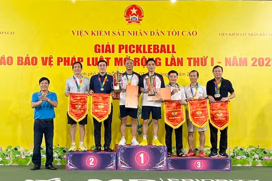 Giải Pickleball Báo Bảo vệ Pháp luật mở rộng lần thứ nhất thành công tốt đẹp