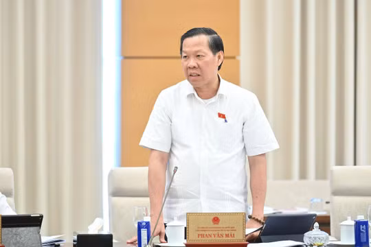Đề xuất phát triển nguồn nhân lực chất lượng cao về quản lý nhà nước và phục vụ hội nhập quốc tế