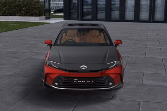 Toyota Camry phiên bản đặc biệt Sprint Edition giá quy đổi 1,46 tỷ đồng