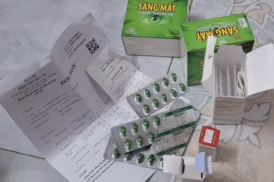 Bác sĩ Bệnh viện Mắt Trung ương kê thừa thuốc cho bệnh nhân?