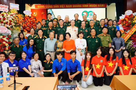 Câu lạc bộ 'Mãi mãi tuổi 20': Hành trình tri ân và tiếp nối tinh thần người lính