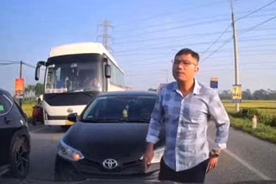 Bắc Ninh: Xử lý nghiêm tài xế ô tô lấn làn, cản trở giao thông